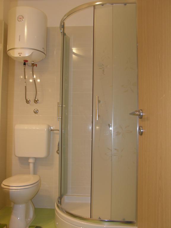 Apartments Marino Povljana Bagian luar foto