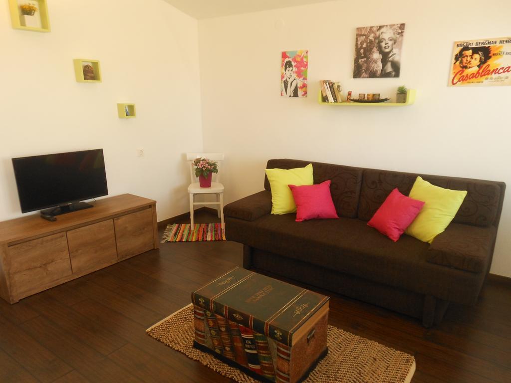 Apartments Marino Povljana Bagian luar foto