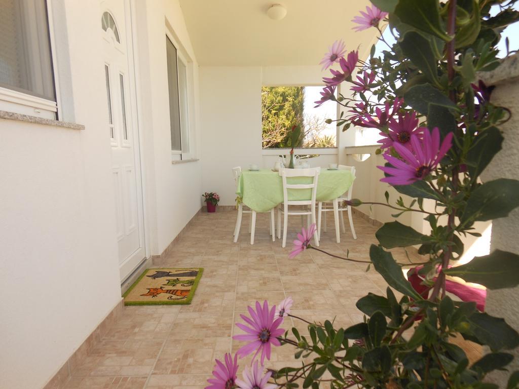 Apartments Marino Povljana Bagian luar foto