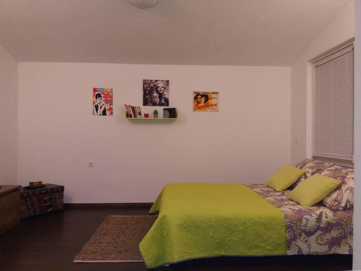 Apartments Marino Povljana Bagian luar foto
